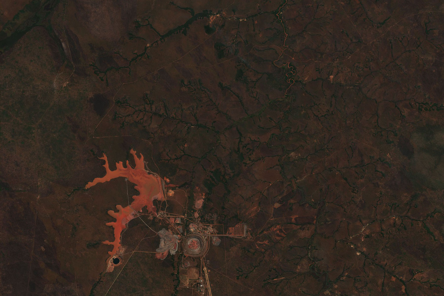 Die Catoca Mine in Angola. | Bild: Copernicus Sentinel data, 30.7.2021, processed by Sentinel Hub